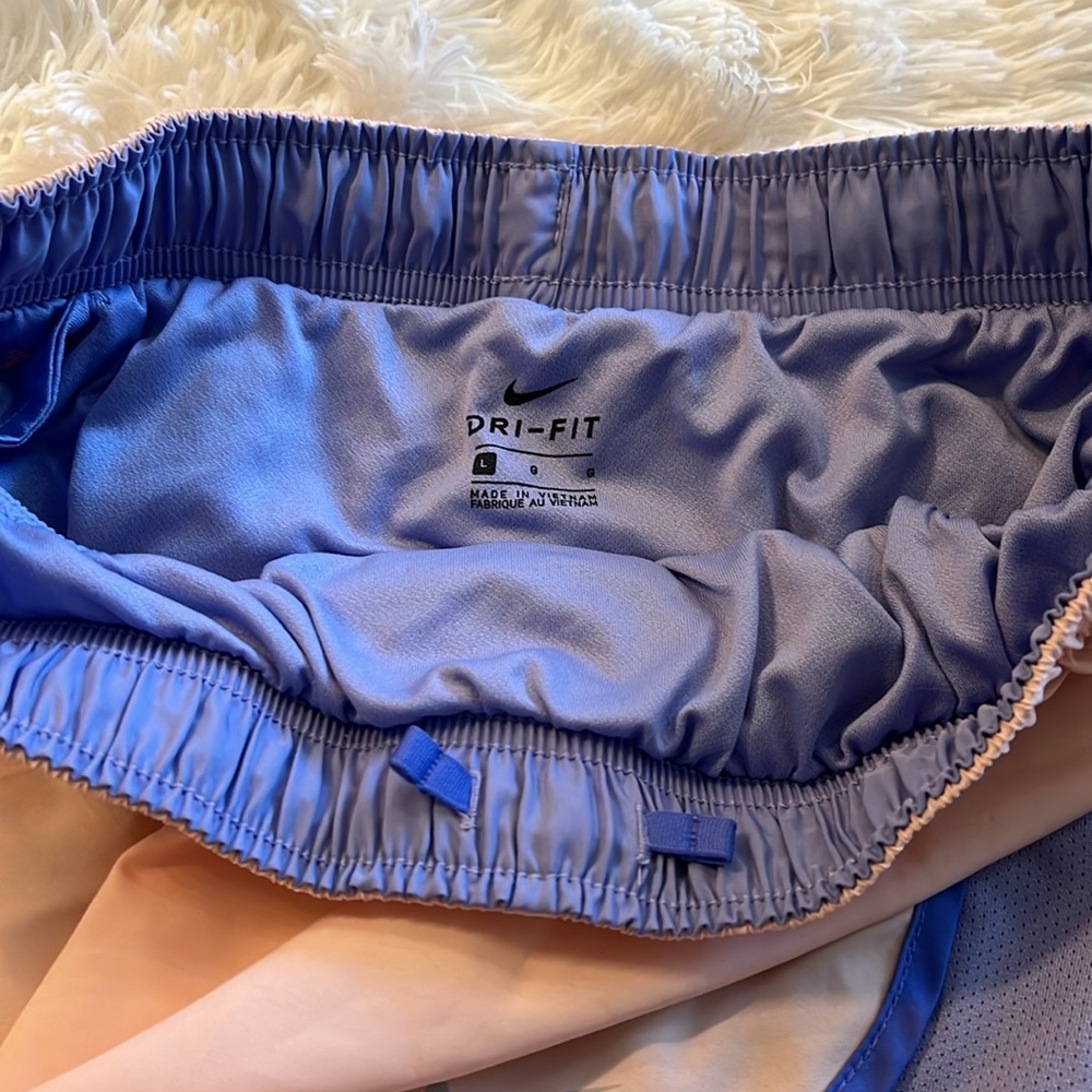 Nike Tempo Run Shorts- Large - Picture 7 of 8